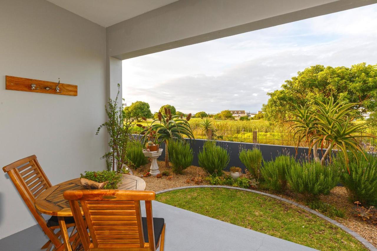 Le Mahi Guest House Langebaan Eksteriør bilde