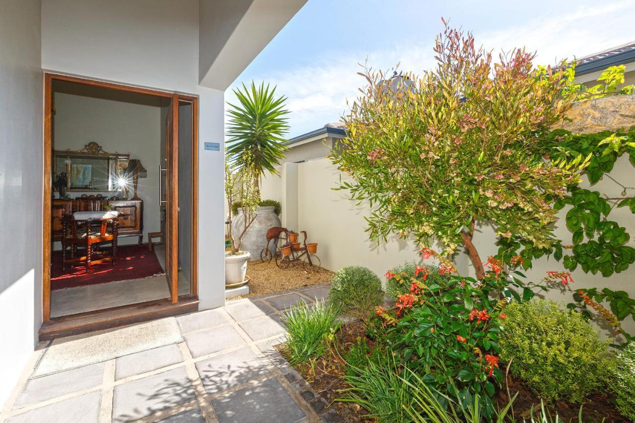 Le Mahi Guest House Langebaan Eksteriør bilde