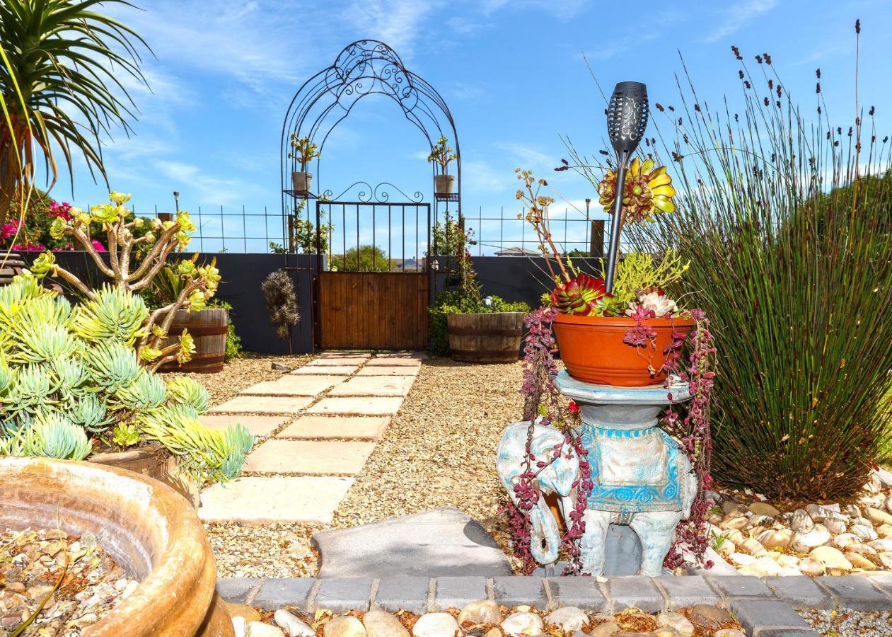 Le Mahi Guest House Langebaan Eksteriør bilde