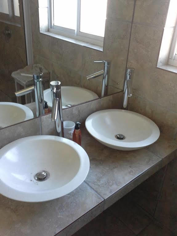 Le Mahi Guest House Langebaan Eksteriør bilde